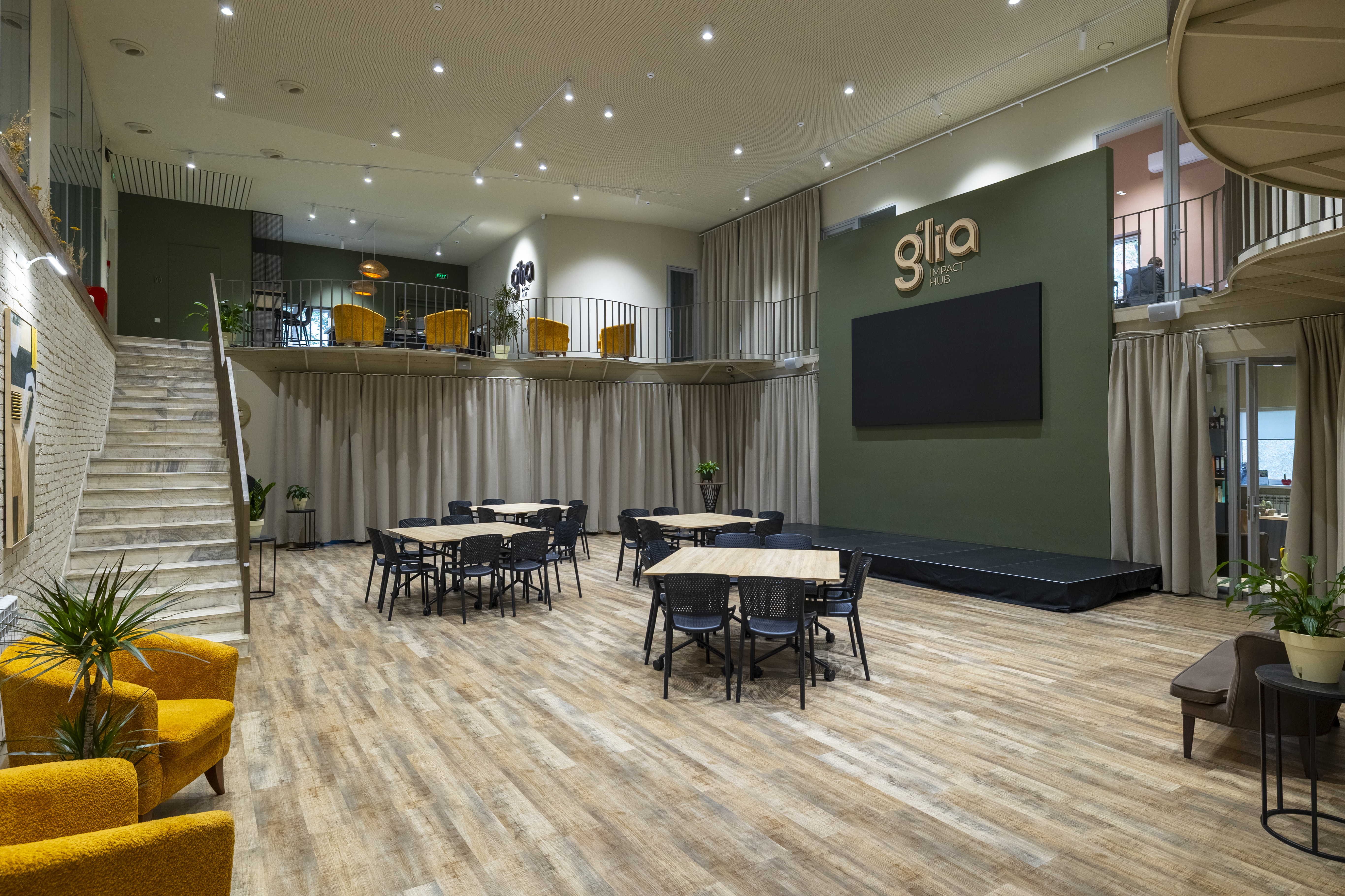 Glia Impact Hub
